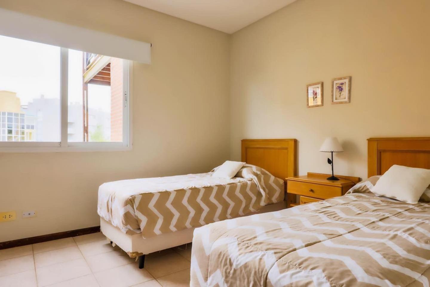 Victoria Village Carilo Luaran gambar
